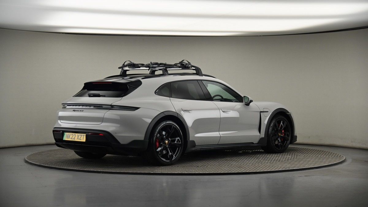 Porsche Taycan Image 7