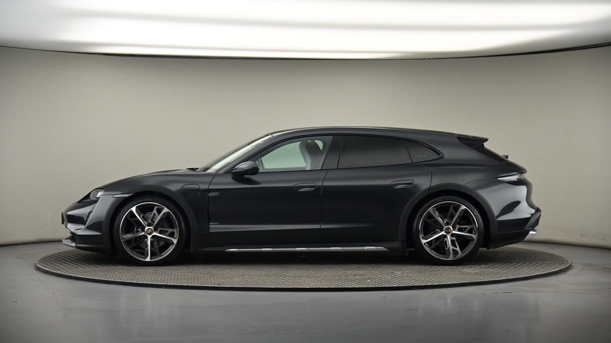 Porsche Taycan Image 19
