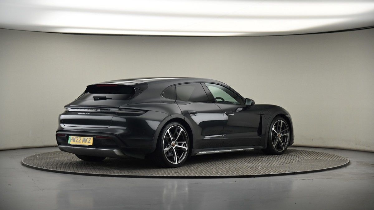 Porsche Taycan Image 7