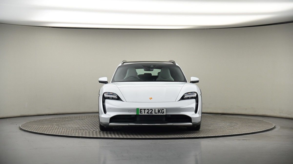 Porsche Taycan Image 18