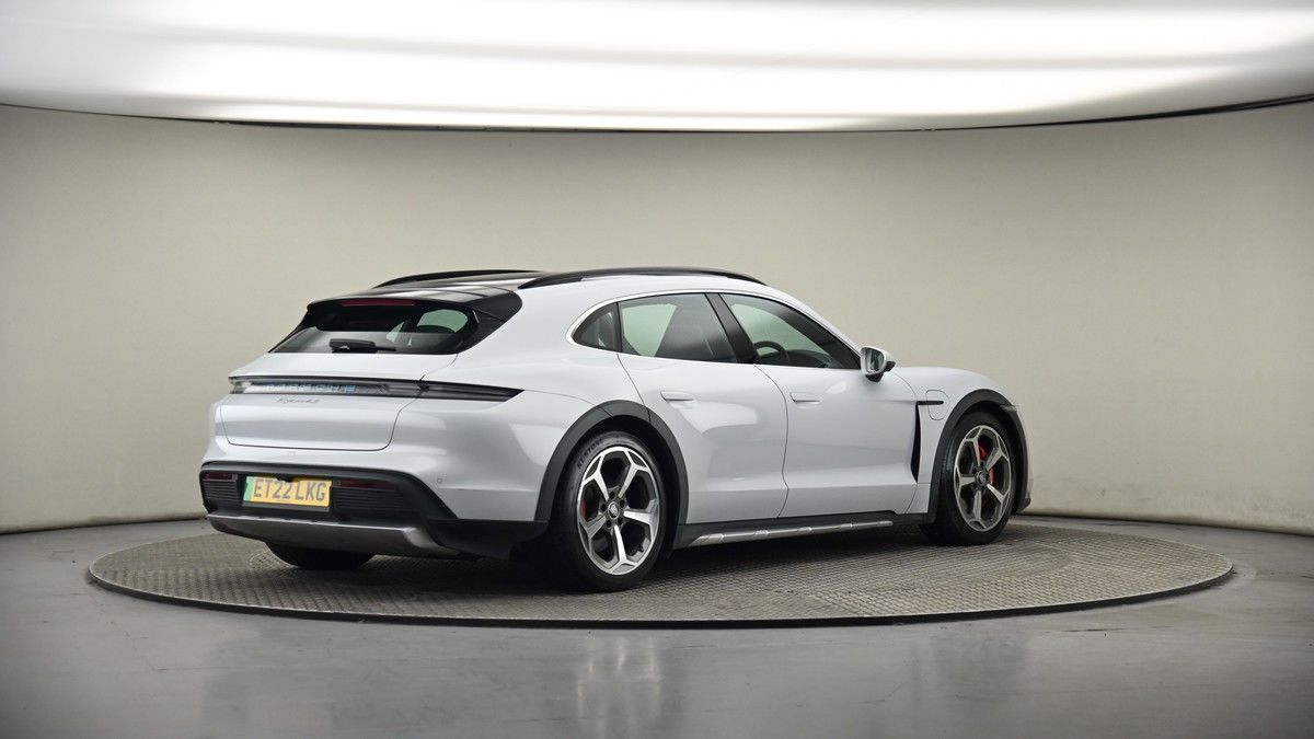 Porsche Taycan Image 7