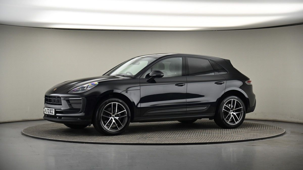 More views of Porsche Macan