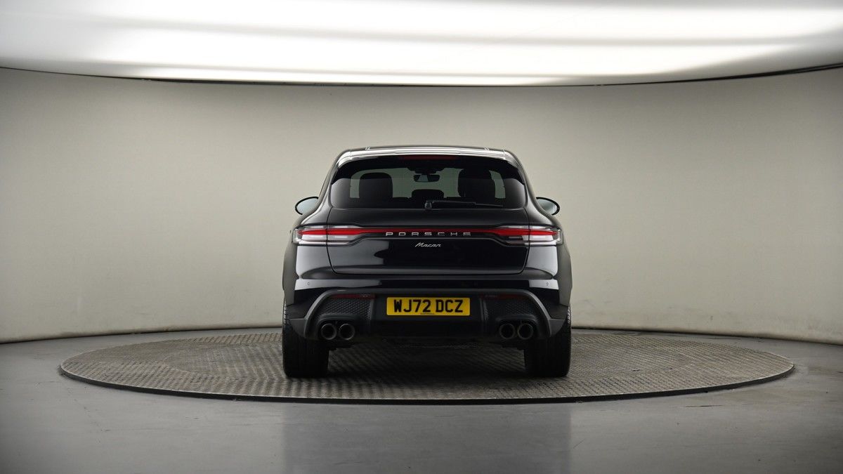 Porsche Macan Image 17