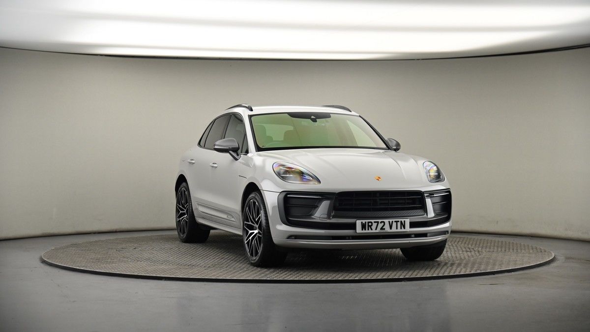 More views of Porsche Macan