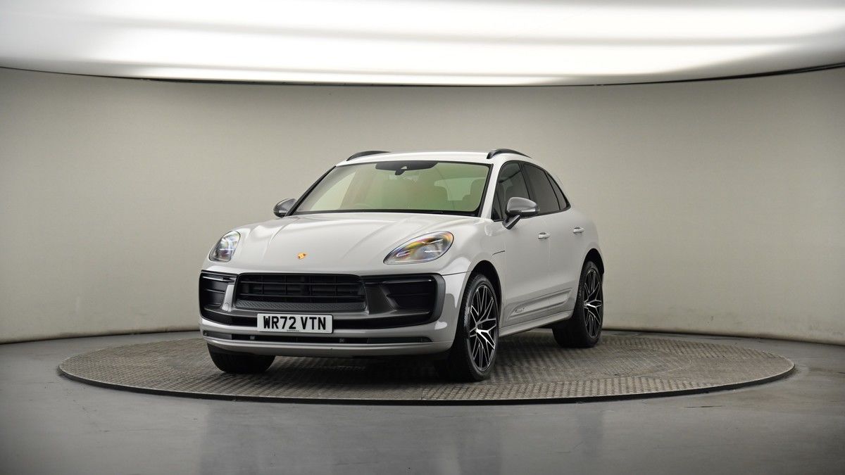 More views of Porsche Macan