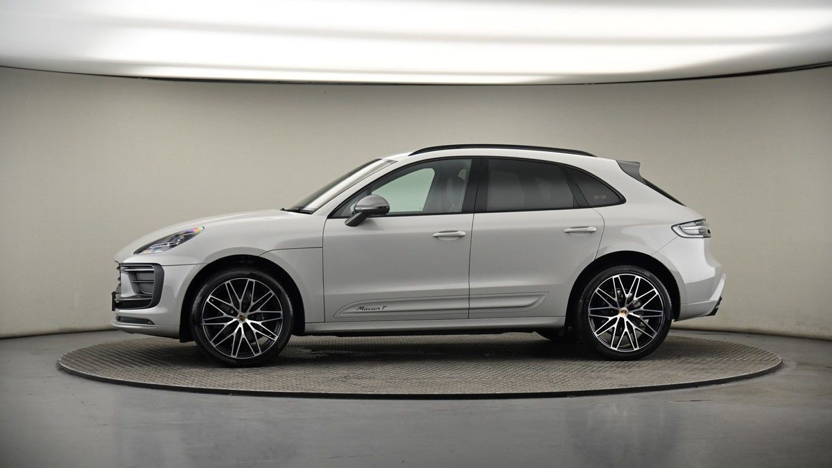 More views of Porsche Macan