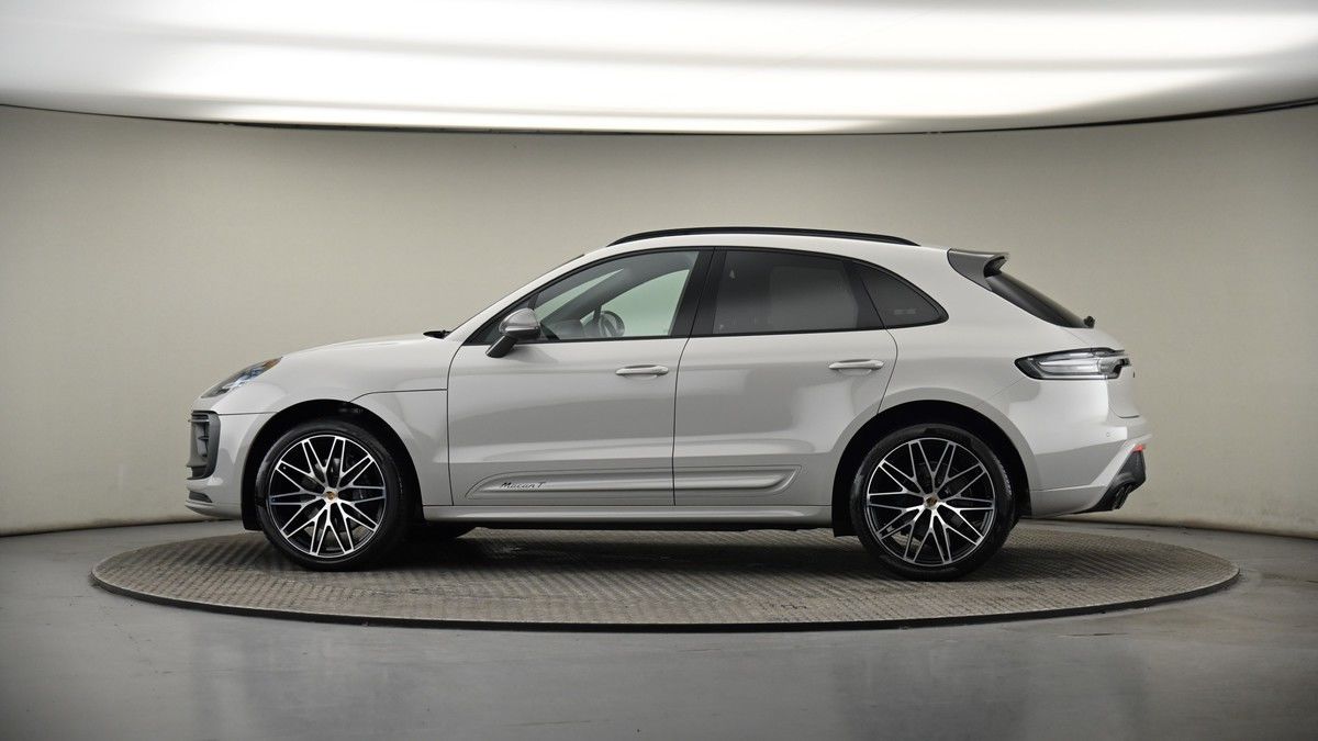 More views of Porsche Macan