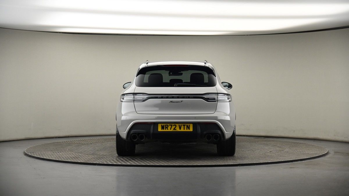 Porsche Macan Image 17