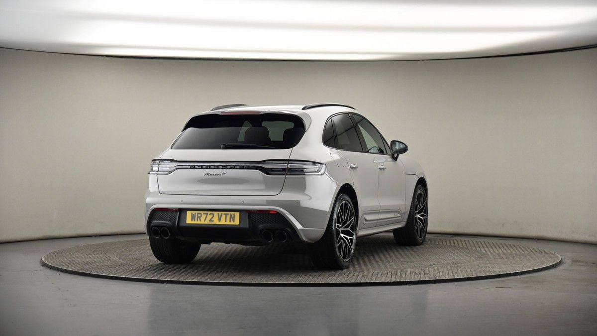 More views of Porsche Macan