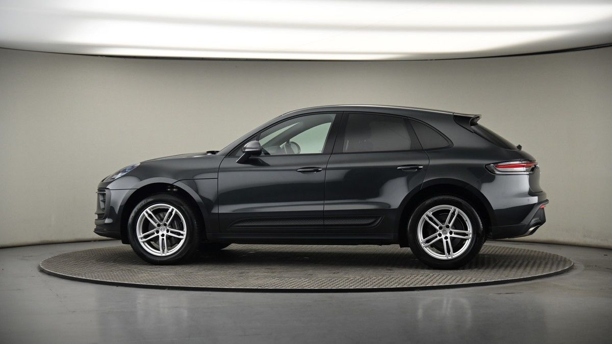 More views of Porsche Macan