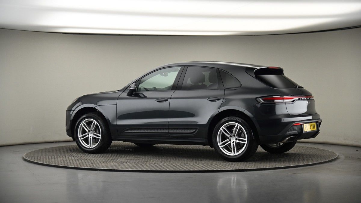 More views of Porsche Macan