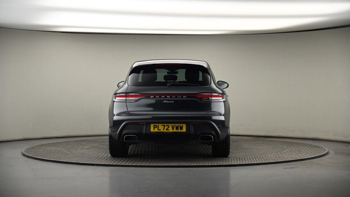 Porsche Macan Image 17