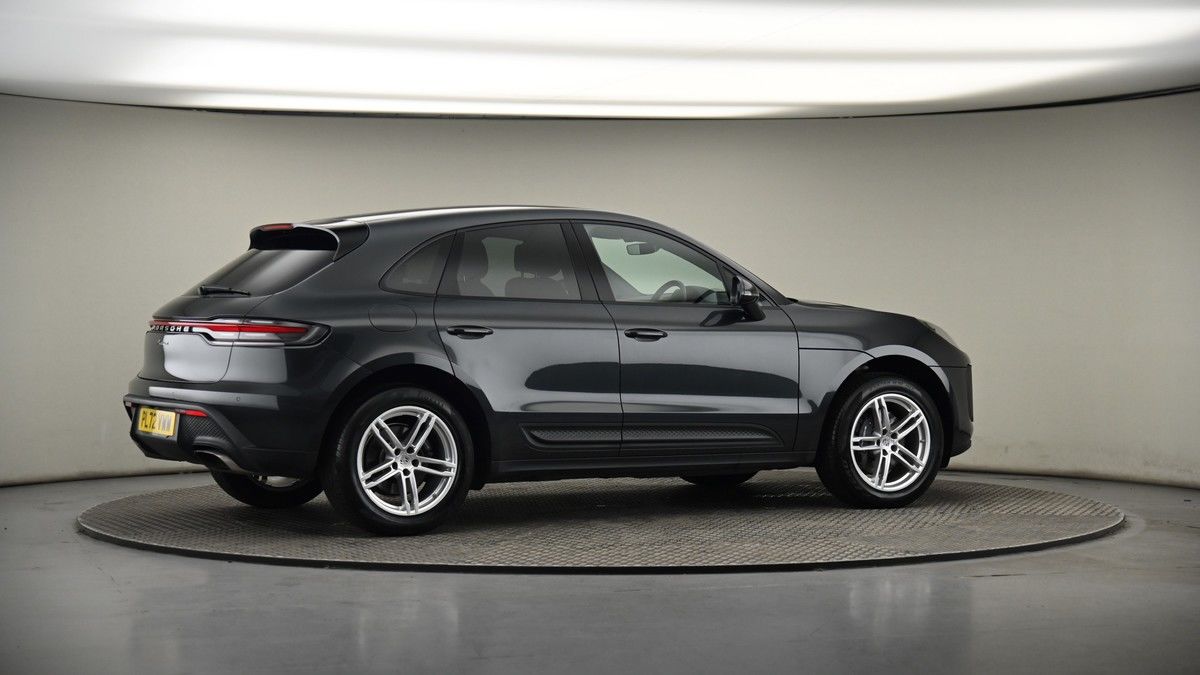 More views of Porsche Macan
