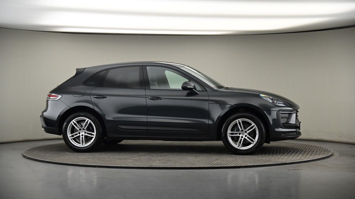 More views of Porsche Macan