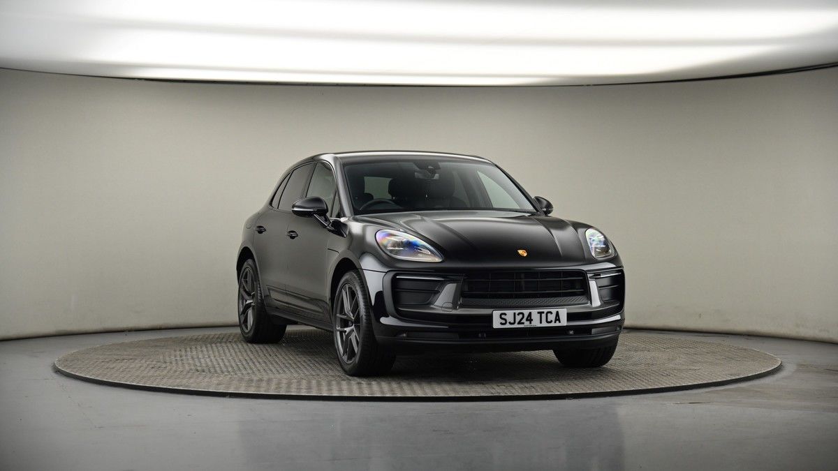 More views of Porsche Macan