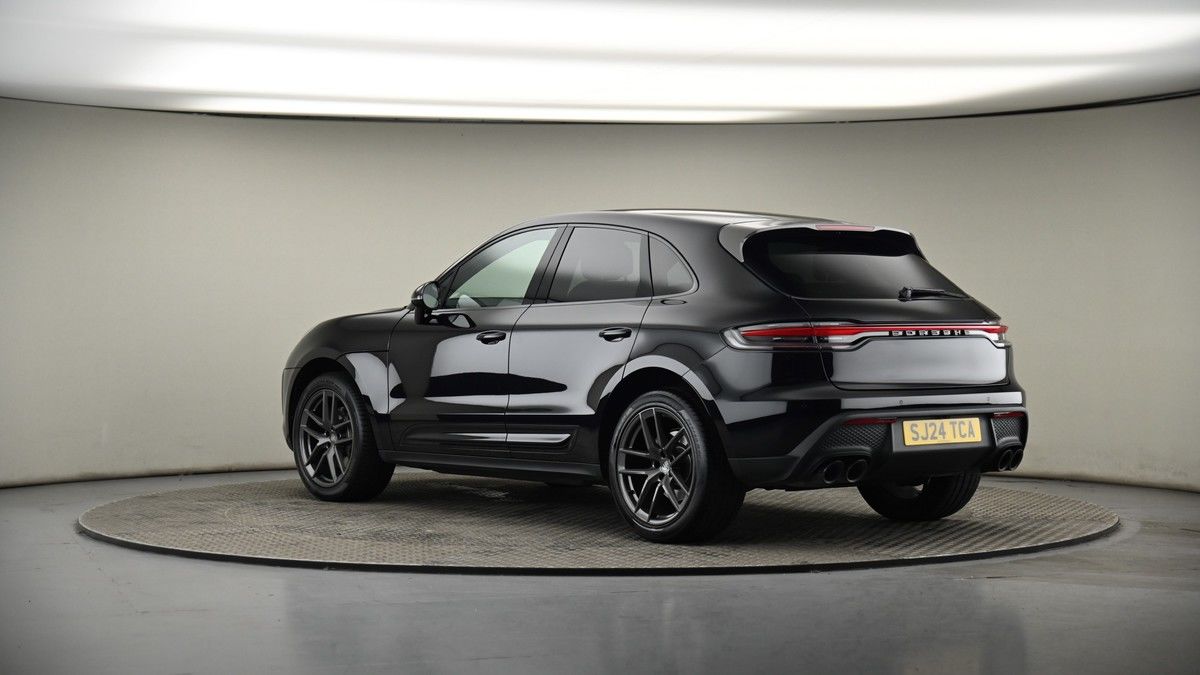 More views of Porsche Macan