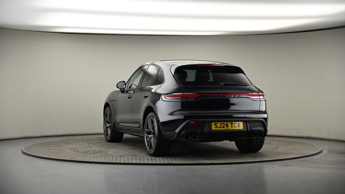 More views of Porsche Macan