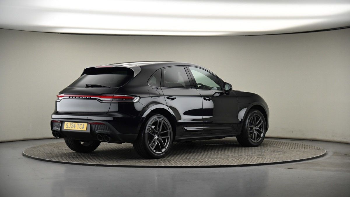 Porsche Macan Image 7