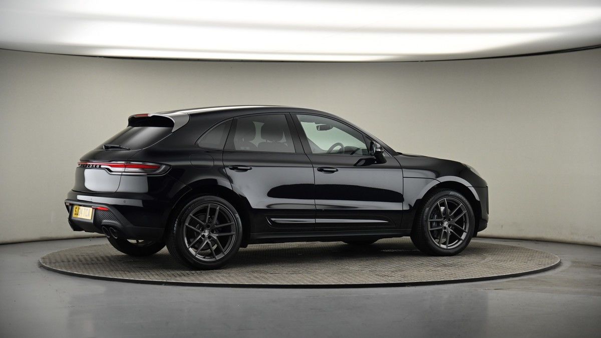 More views of Porsche Macan