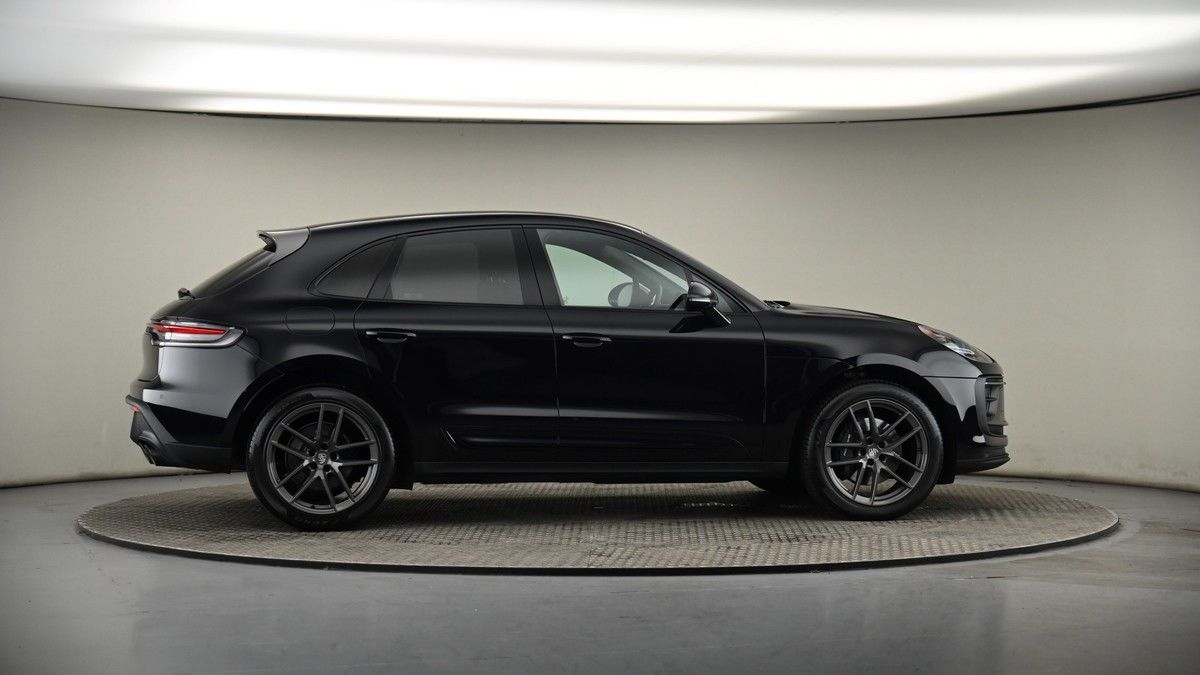 More views of Porsche Macan
