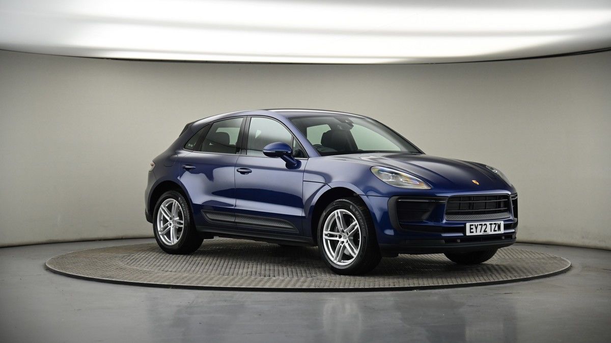 More views of Porsche Macan