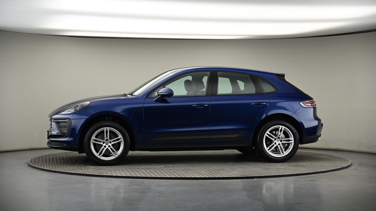More views of Porsche Macan