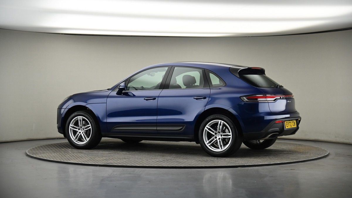 More views of Porsche Macan