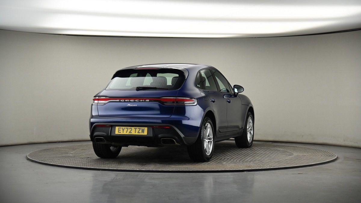 More views of Porsche Macan
