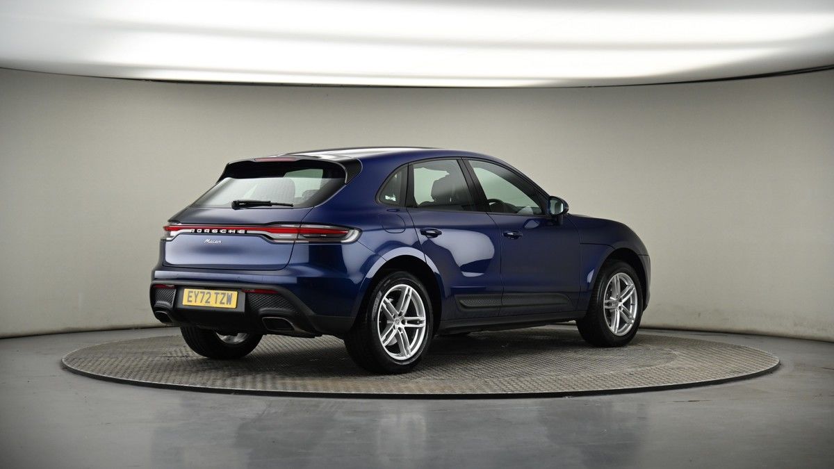 Porsche Macan Image 6