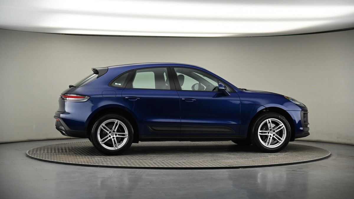More views of Porsche Macan