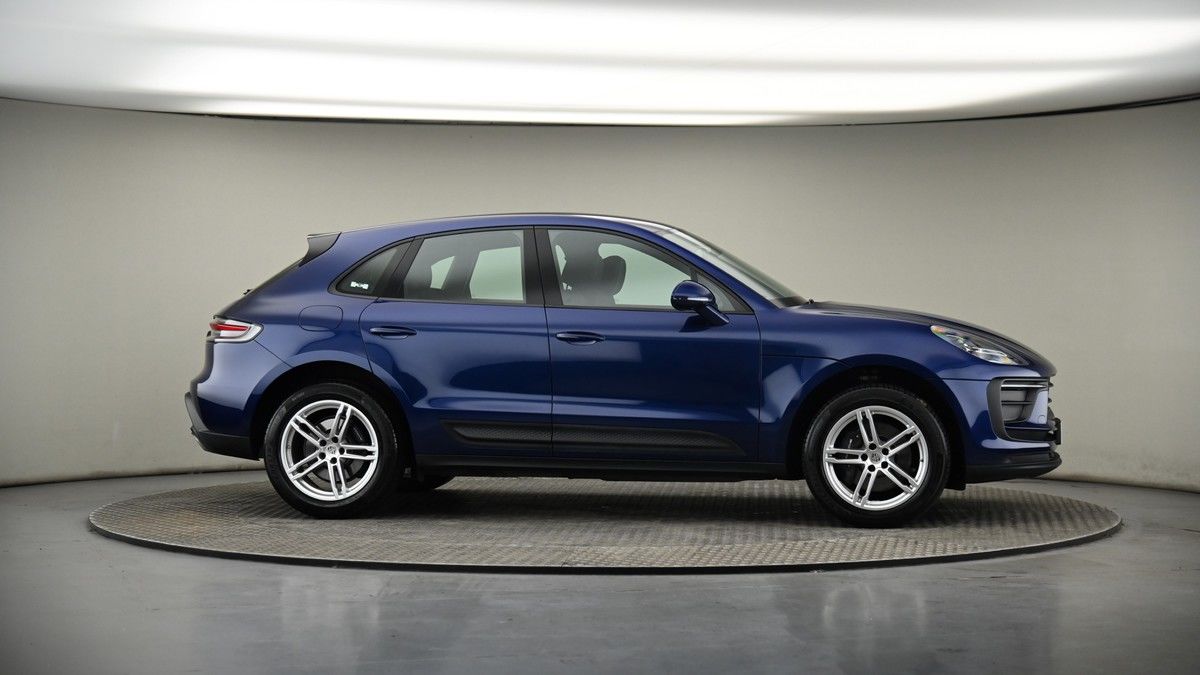 More views of Porsche Macan