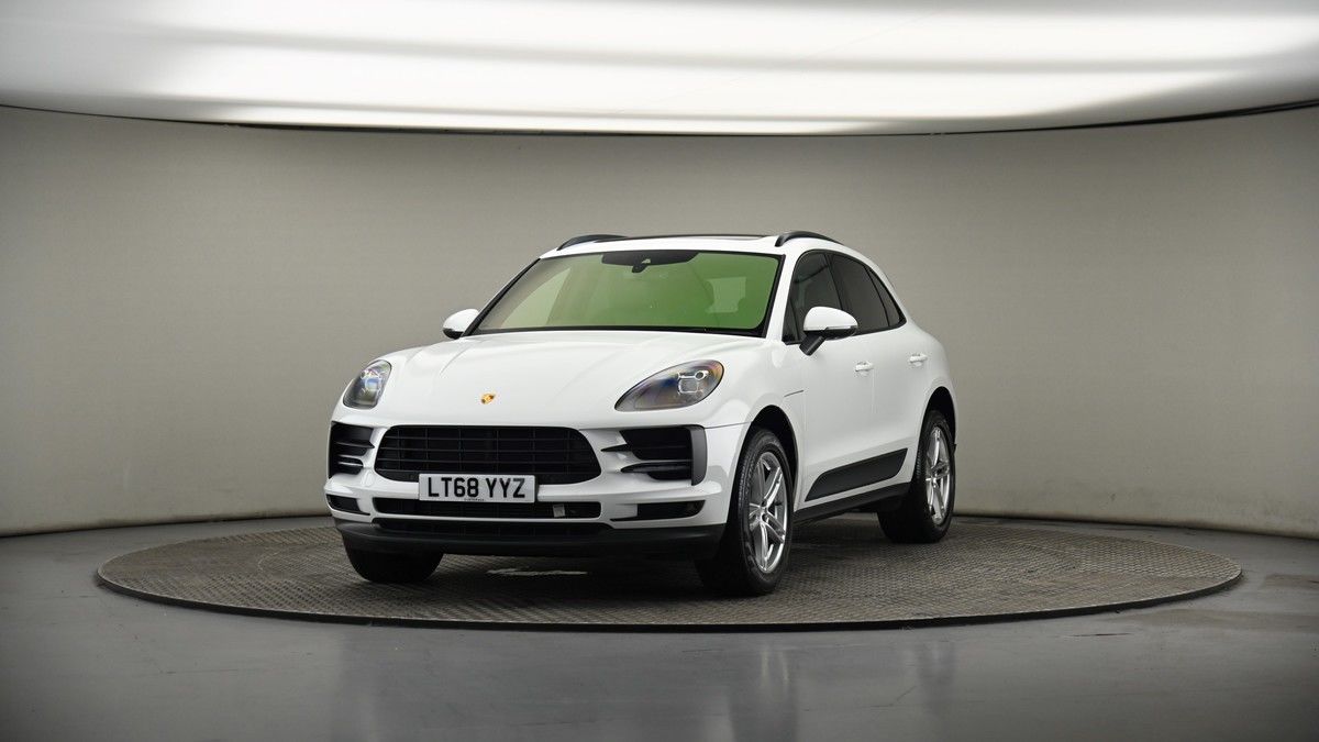 More views of Porsche Macan