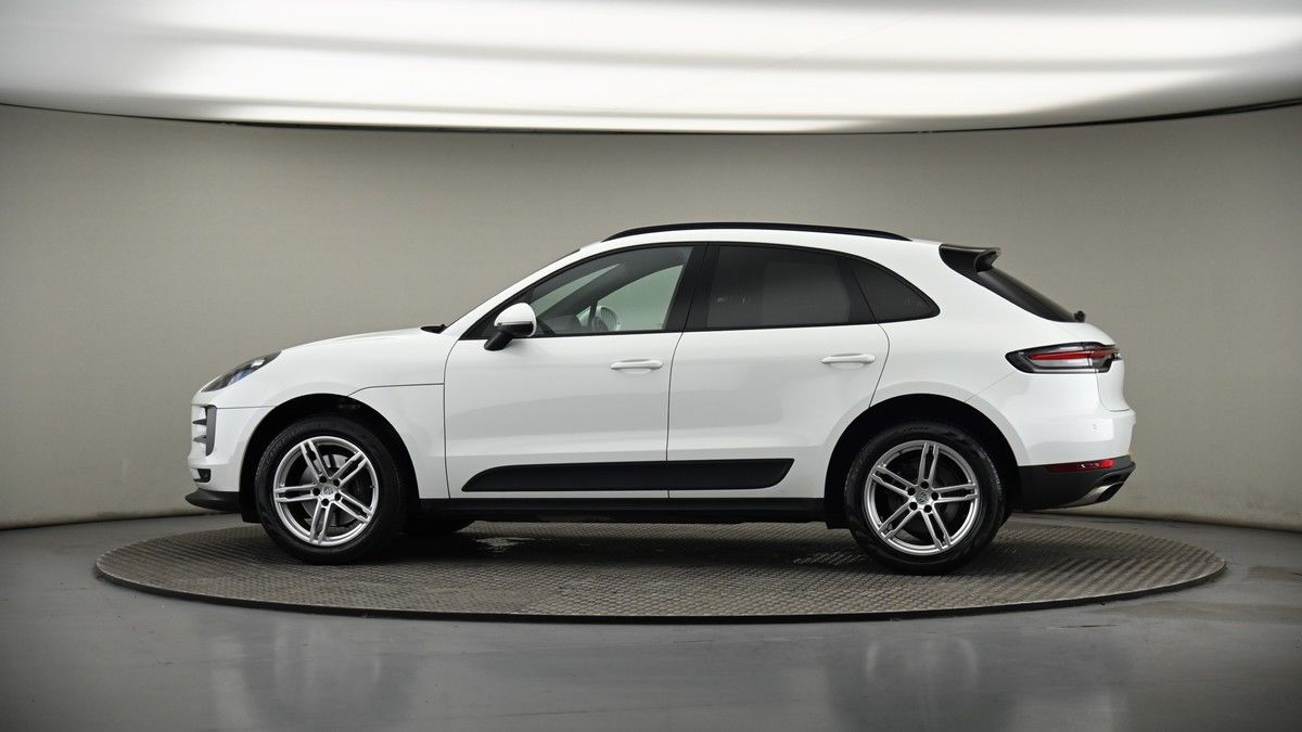 More views of Porsche Macan