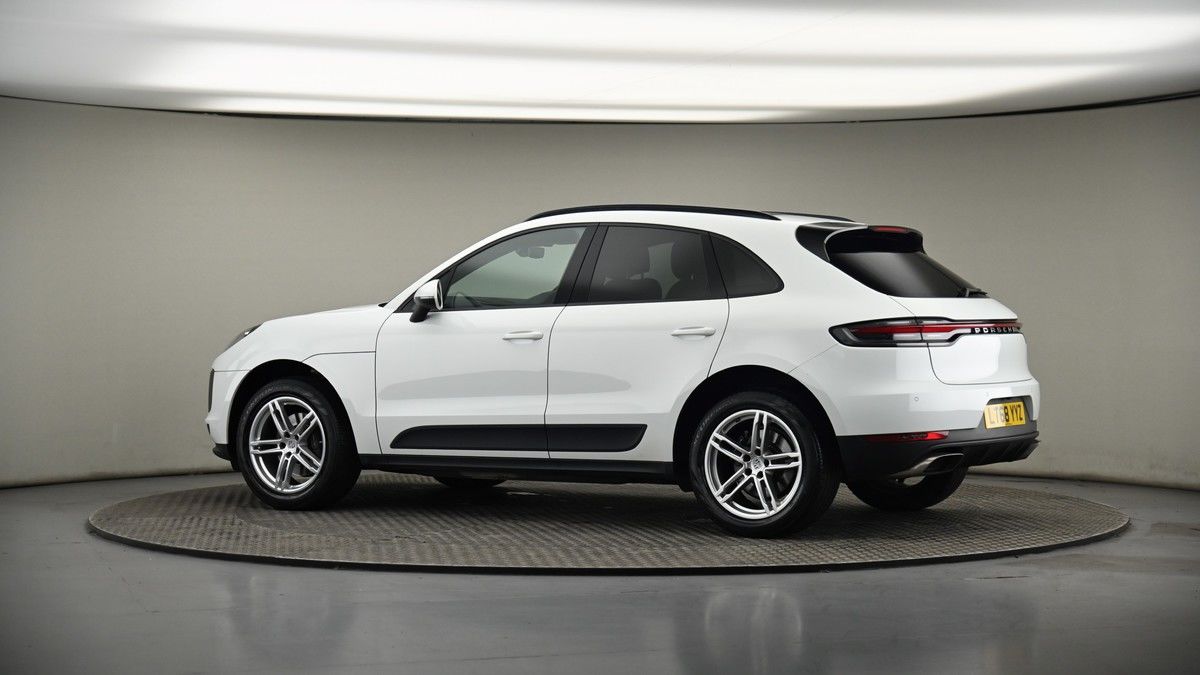More views of Porsche Macan