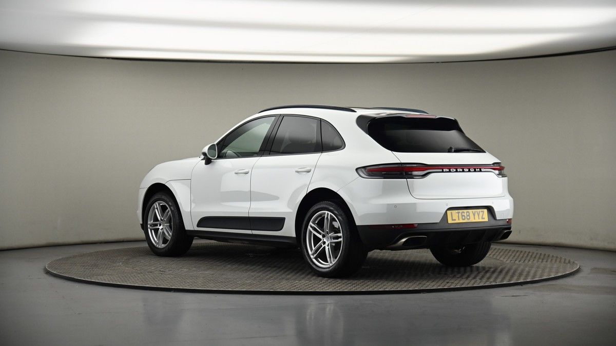 More views of Porsche Macan