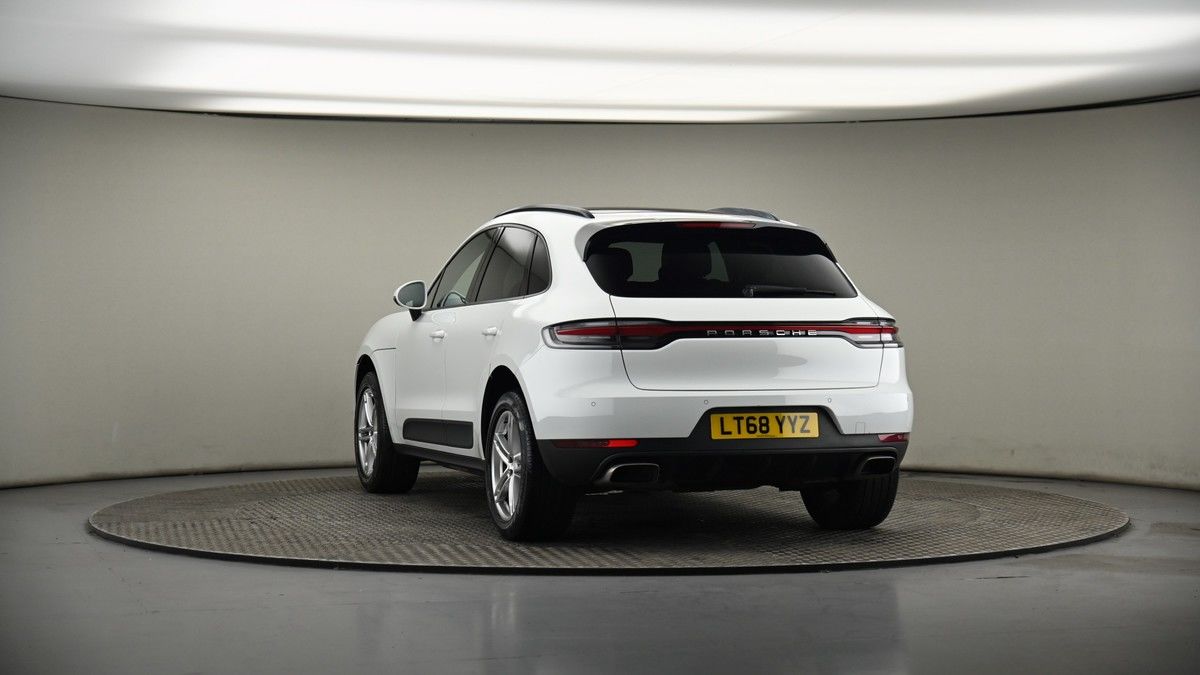 More views of Porsche Macan