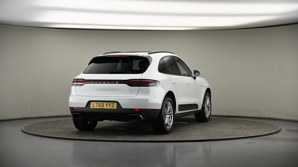More views of Porsche Macan