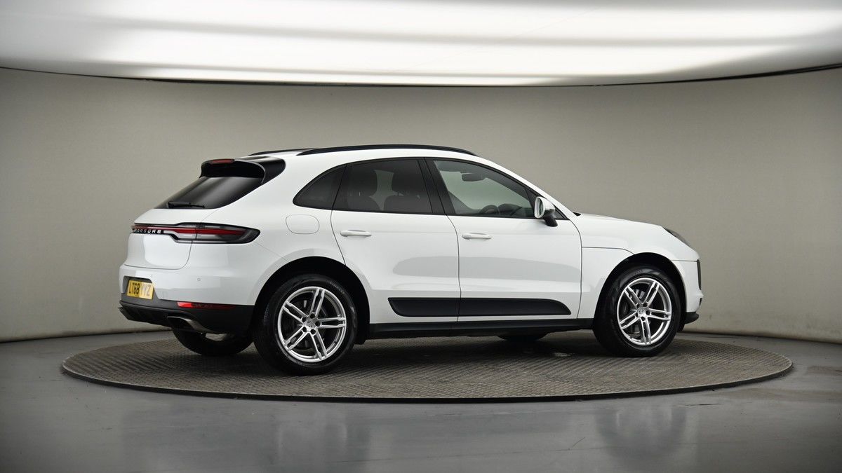 More views of Porsche Macan