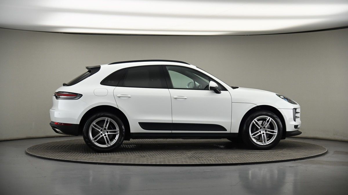 More views of Porsche Macan