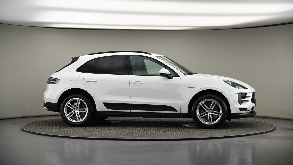 More views of Porsche Macan