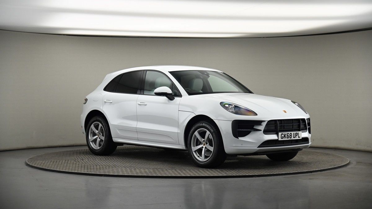 More views of Porsche Macan