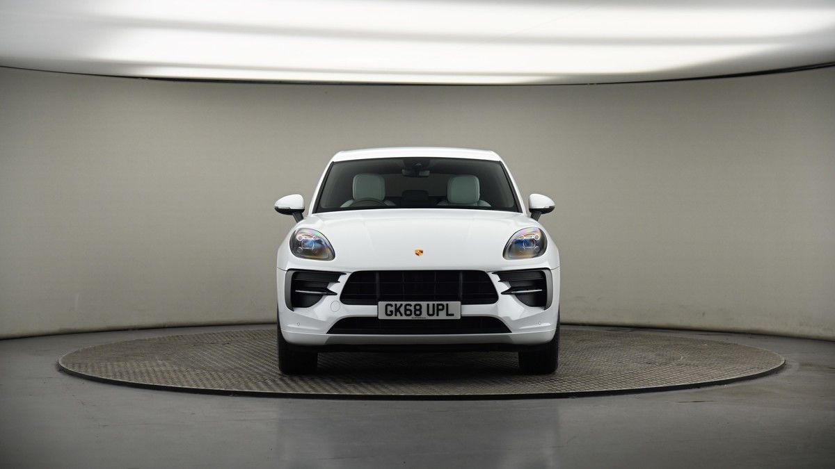 Porsche Macan Image 17