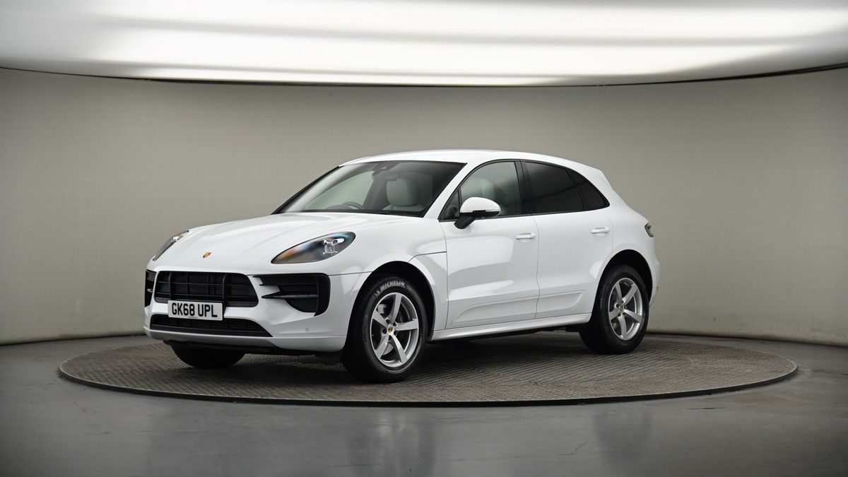 More views of Porsche Macan