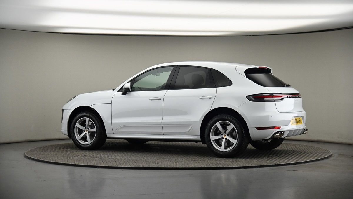 More views of Porsche Macan