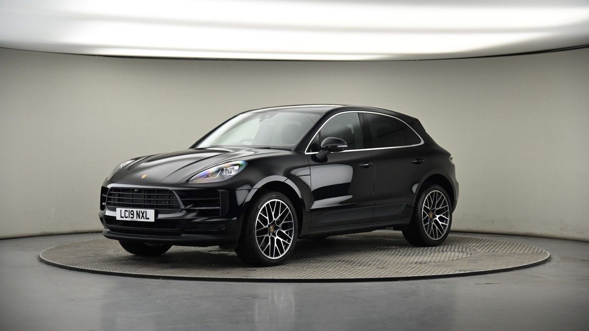 More views of Porsche Macan