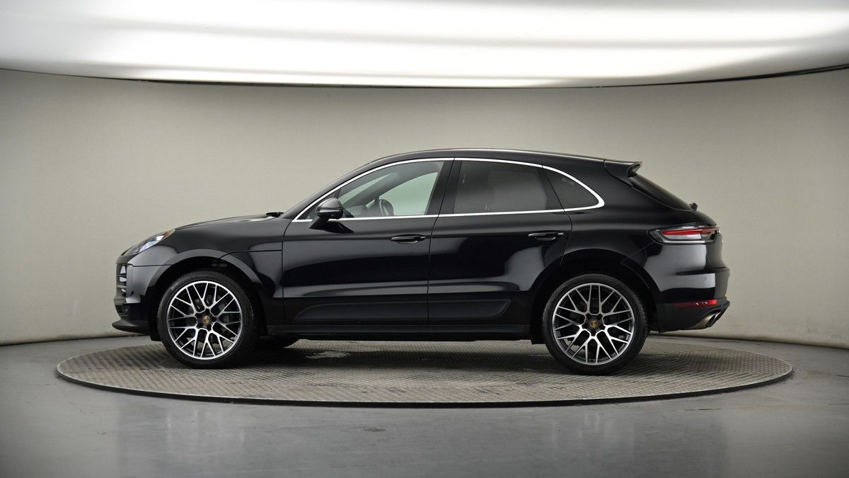 More views of Porsche Macan
