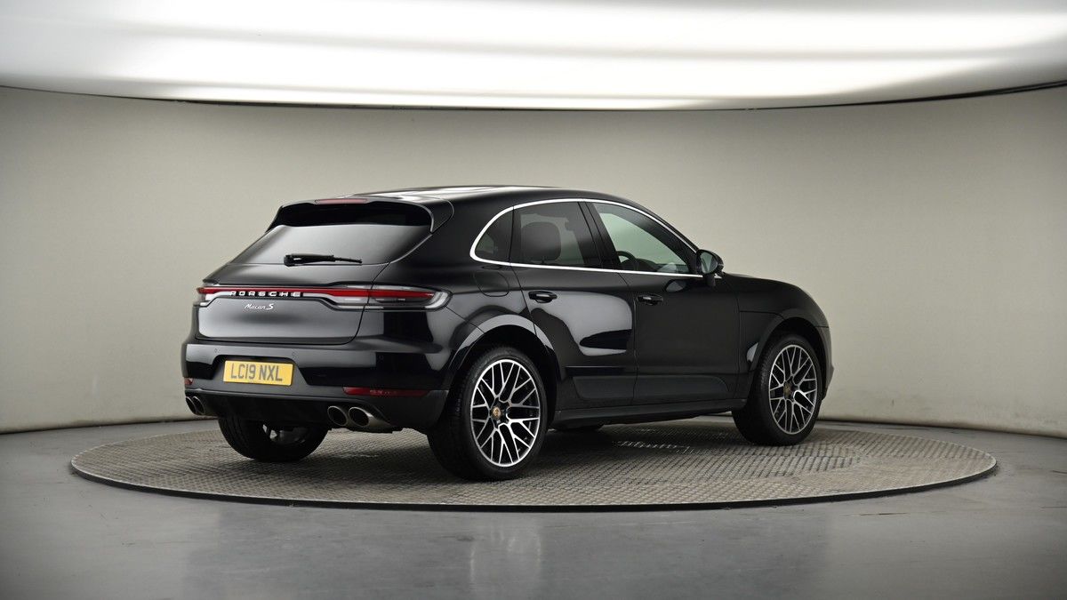 Porsche Macan Image 7