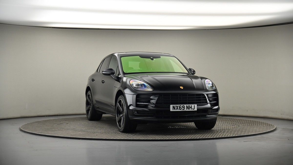 More views of Porsche Macan