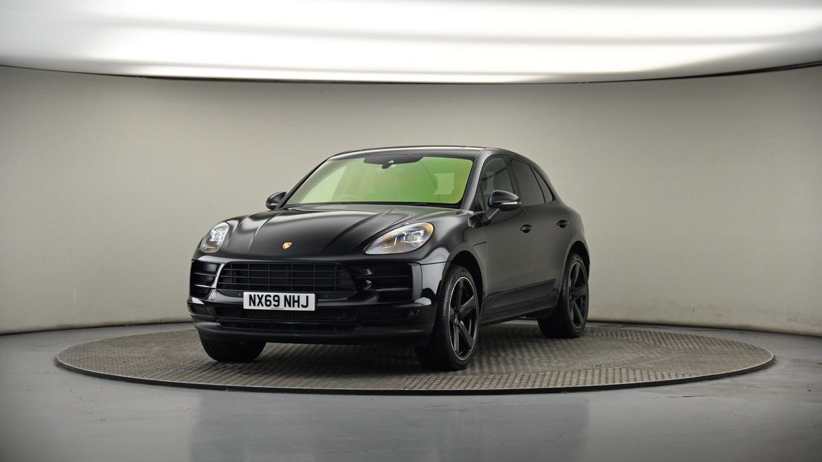 More views of Porsche Macan