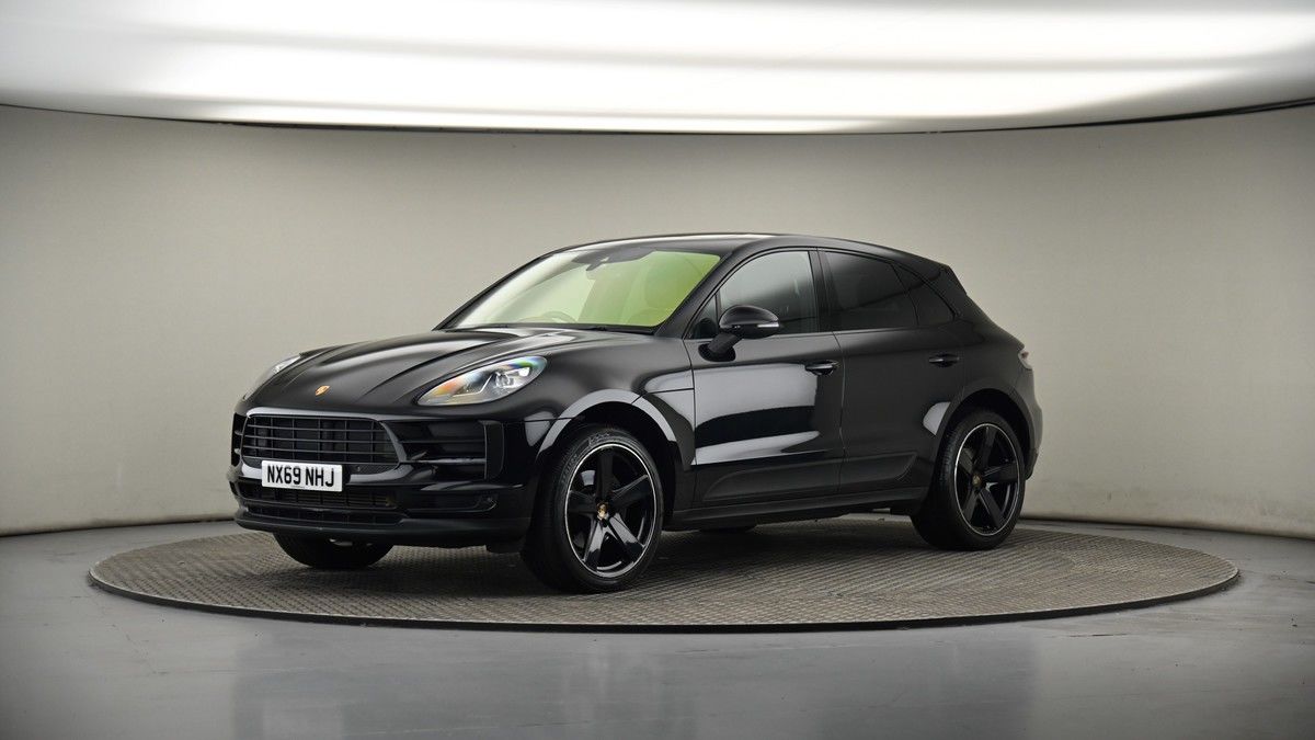 More views of Porsche Macan